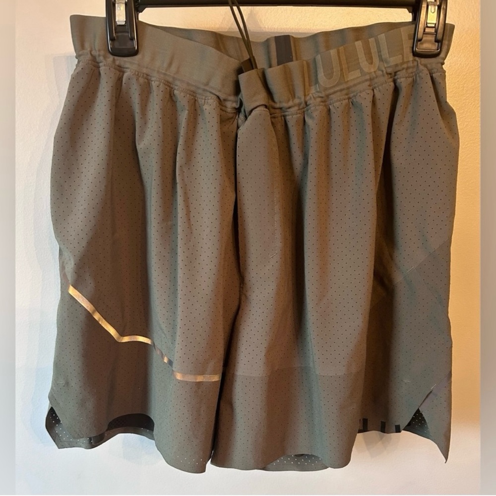 Lululemon Fast and Free lined 6” shorts